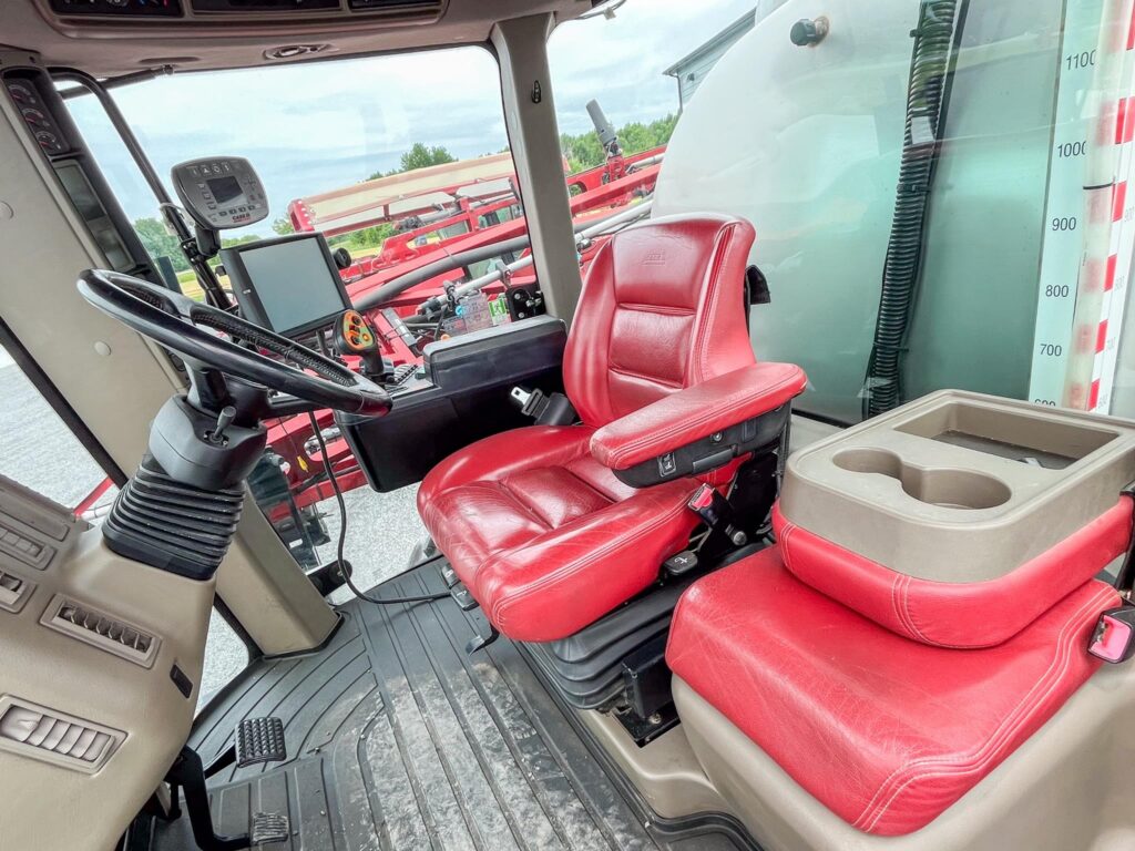 used 2015 CASE IH PATRIOT 4440 self propelled with 3100 hours for sale at HJV Equipment Winchester, ON — close-up detail