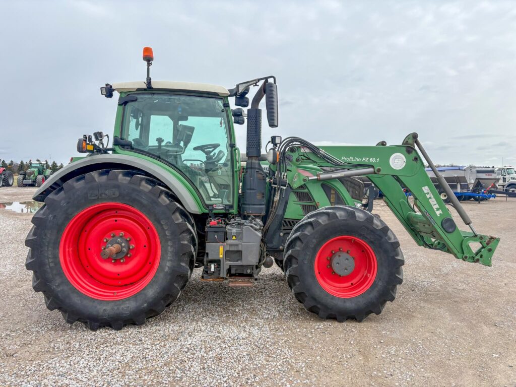 used 2015 FENDT 718 VARIO 175 hp to 299 hp with 181 HP and 6200 hours for sale at HJV Equipment Exeter, ON — rear view