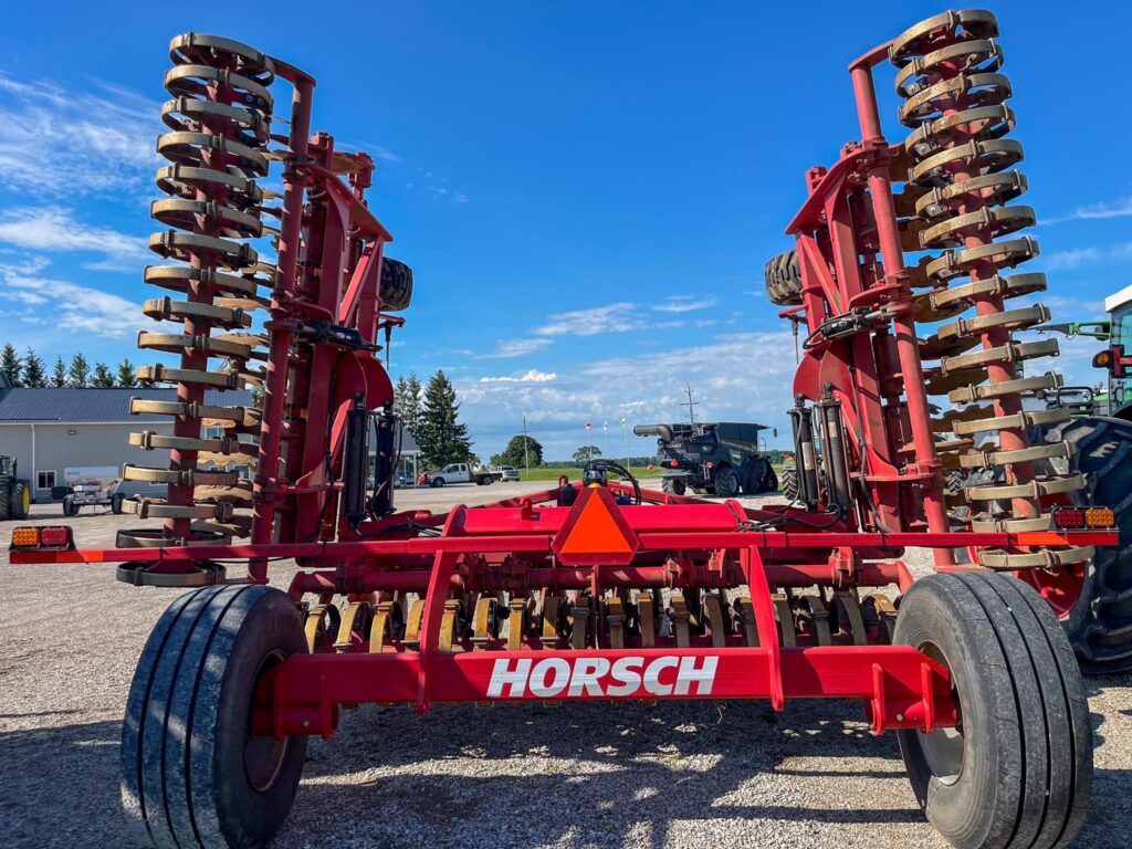 used 2019 HORSCH JOKER RT32 disks for sale at HJV Equipment Exeter, ON — rear view