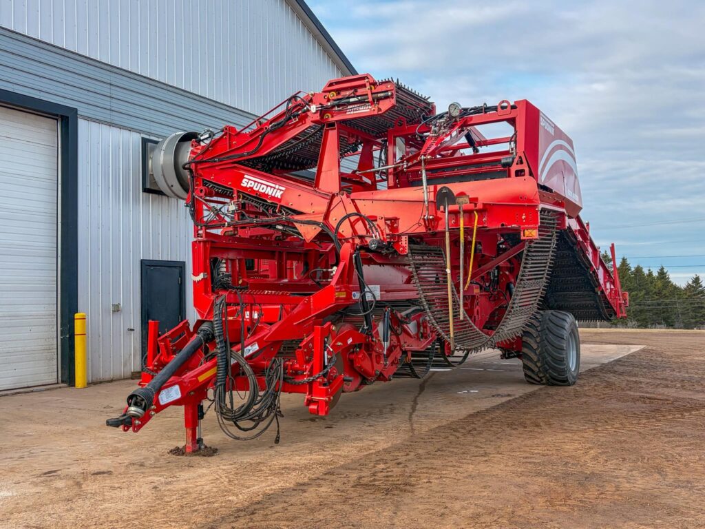 used 2021 SPUDNIK 6621 vegetable for sale at HJV Equipment Charlottetown, PEI — exterior front