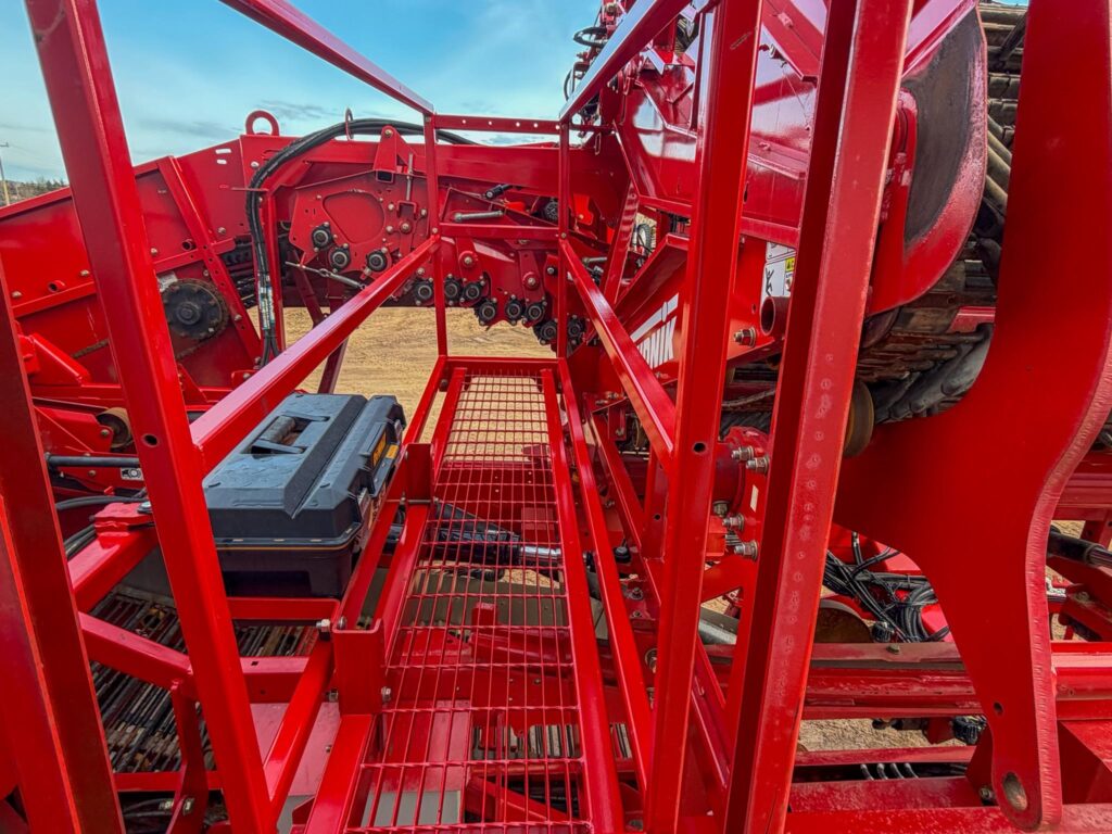used 2021 SPUDNIK 6621 vegetable for sale at HJV Equipment Charlottetown, PEI — photo 10