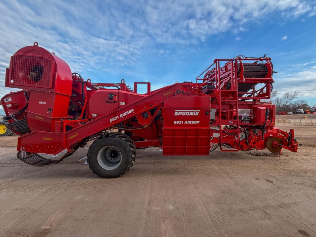 used 2021 SPUDNIK 6621 vegetable for sale at HJV Equipment Charlottetown, PEI — photo 9