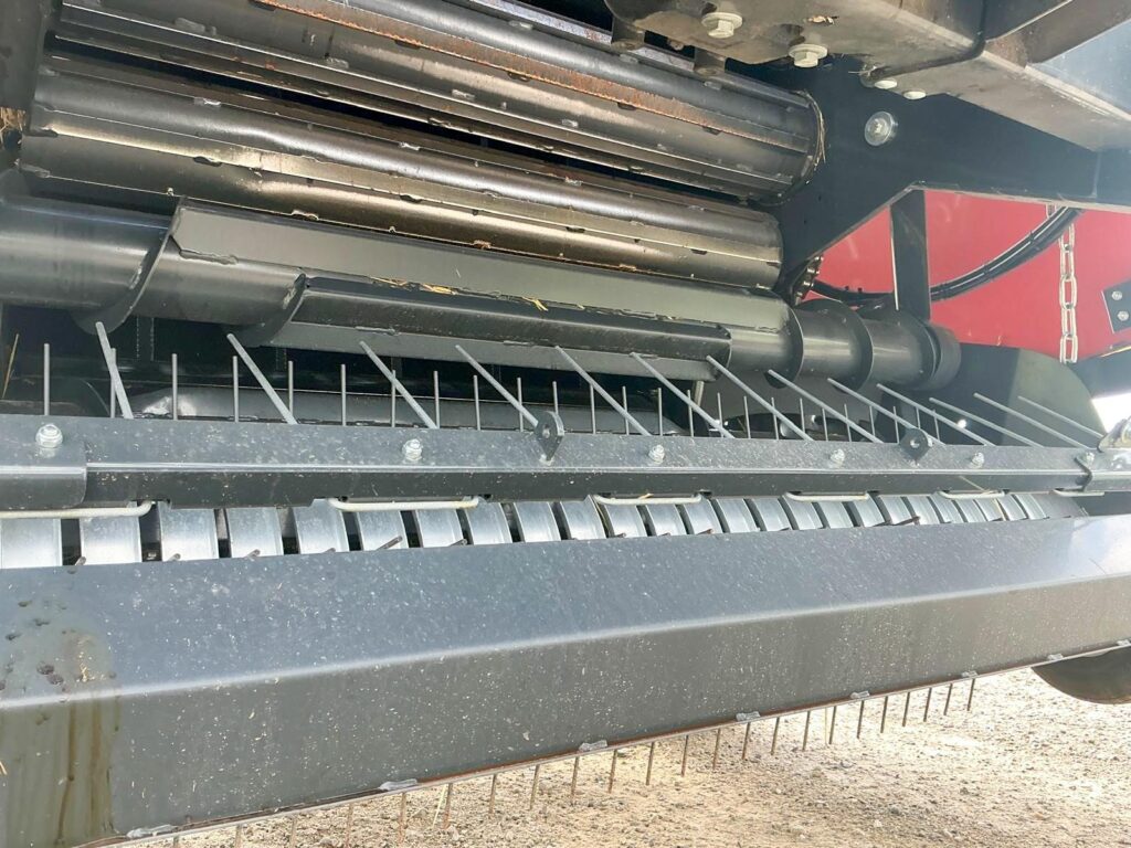 used 2022 KUHN VB3155 round balers for sale at HJV Equipment Norwich, ON — attachment detail