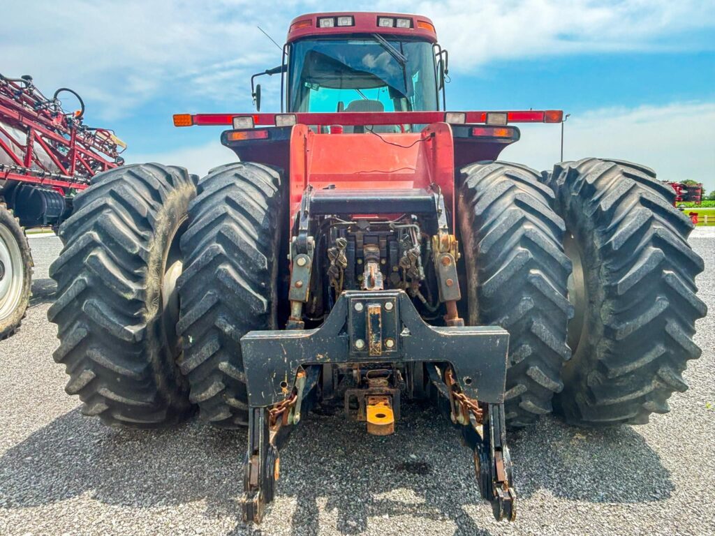 used 2002 CASE IH STX325 300 hp or greater with 325 HP and 5900 hours for sale at HJV Equipment Winchester, ON — engine detail