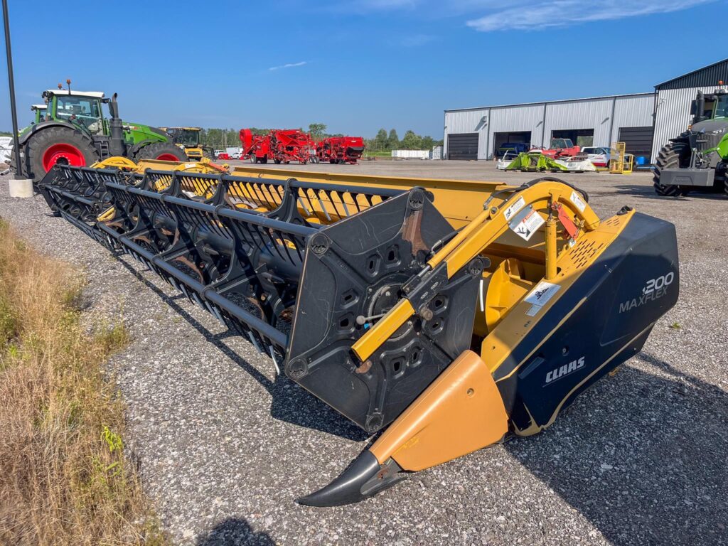 used 2012 CLAAS MAXFLEX 1200 platform for sale at HJV Equipment Alliston, ON — exterior front