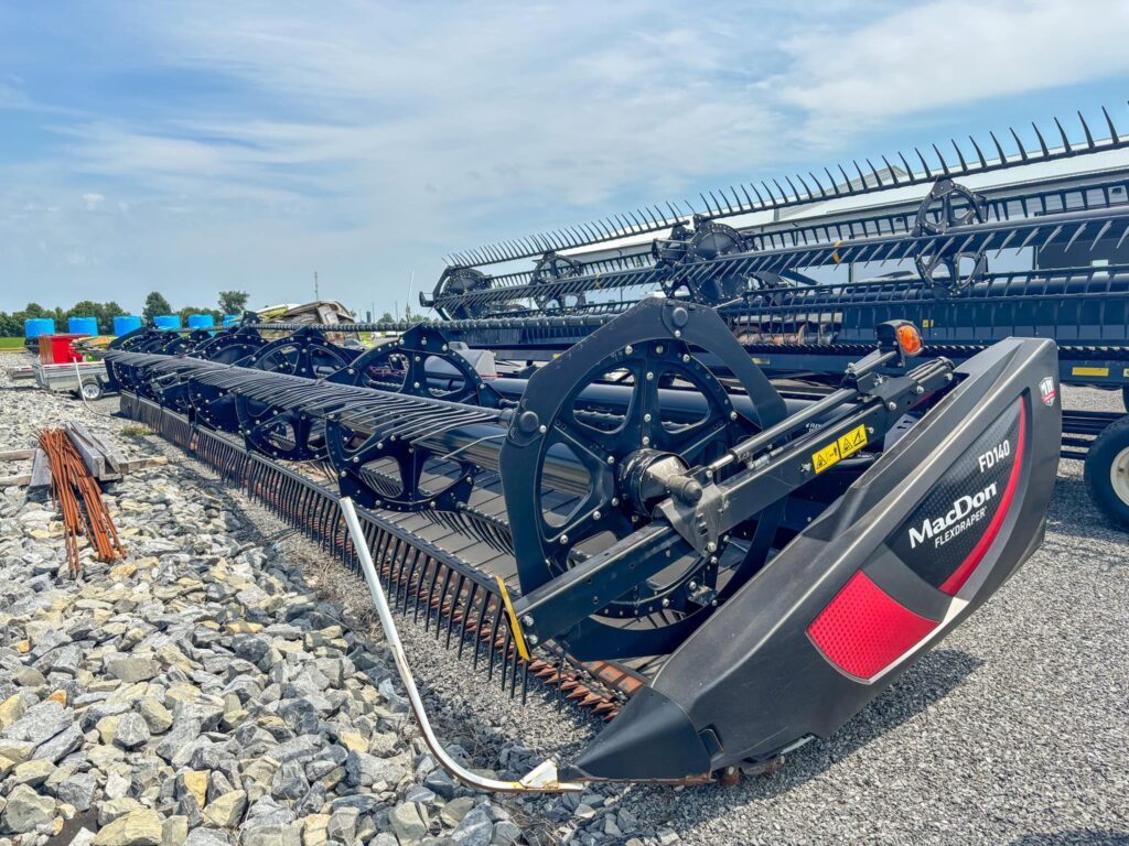 used 2019 MAC DON FD140 platform for sale at HJV Equipment Winchester, ON — exterior side