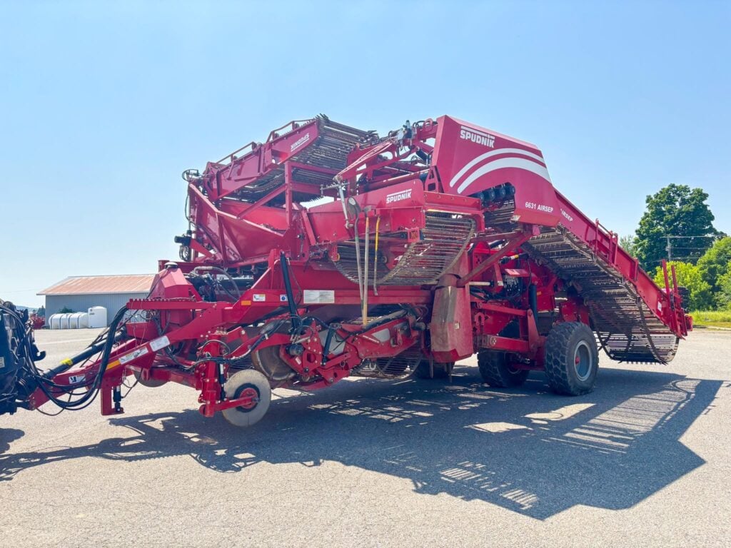used 2019 SPUDNIK 6631 vegetable for sale at HJV Equipment Grand Falls, NB — exterior front