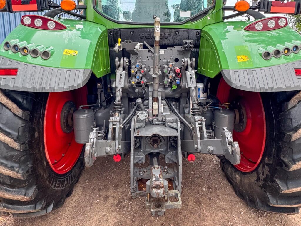 used 2020 FENDT 720 VARIO 175 hp to 299 hp with 201 HP and 4180 hours for sale at HJV Equipment Charlottetown, PEI — engine detail