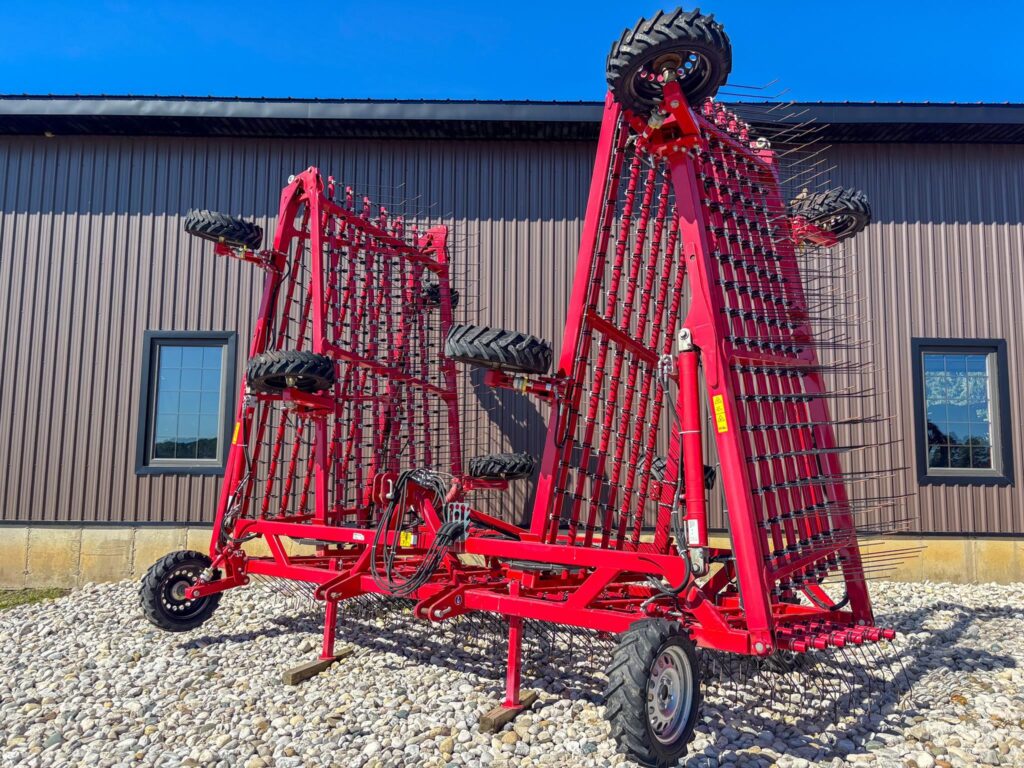 used 2020 HORSCH CURA 18ST other for sale at HJV Equipment Norwich, ON — exterior front