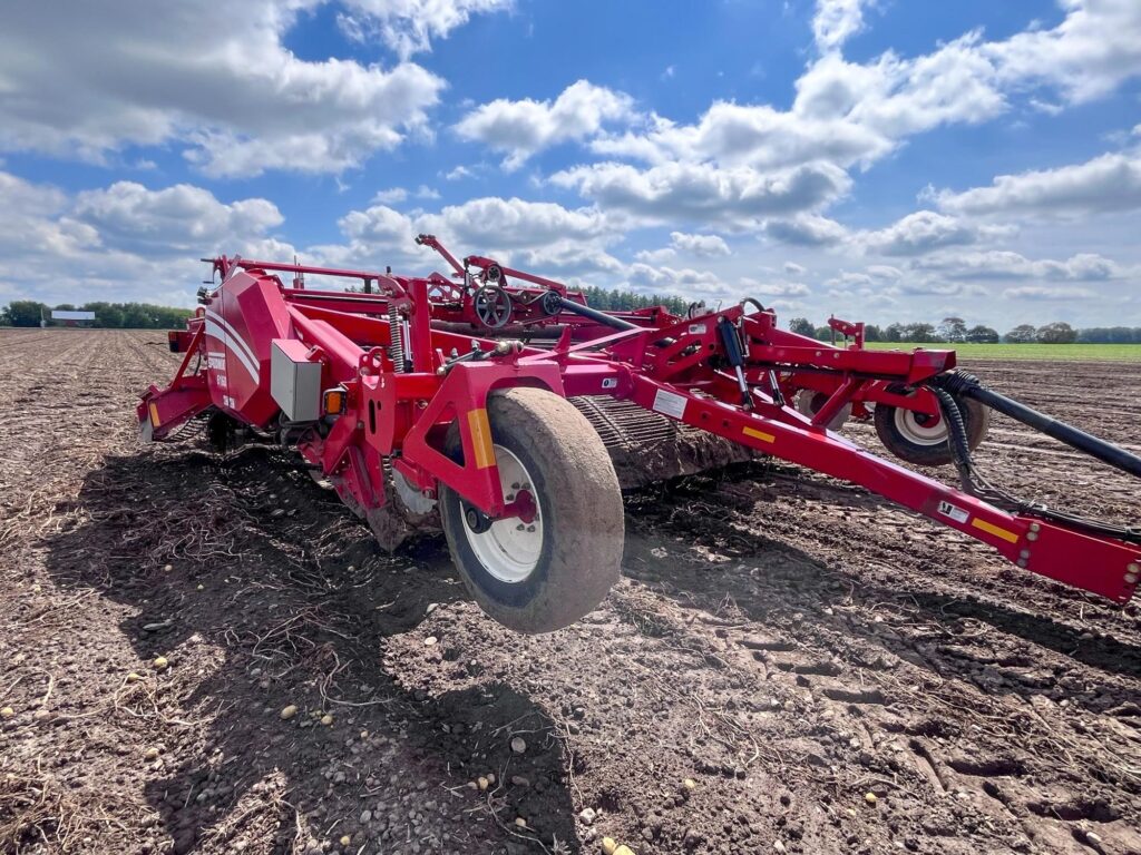 used 2021 SPUDNIK 6160 other for sale at HJV Equipment Alliston, ON — interior cab