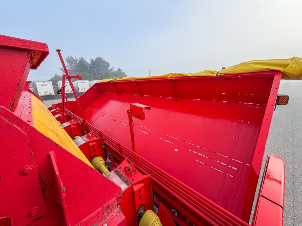 used 2024 GRIMME GL660 planters for sale at HJV Equipment Grand Falls, NB — photo 9