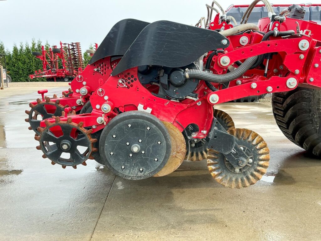 used 2024 HORSCH MAESTRO SV 4815 planters for sale at HJV Equipment Norwich, ON — photo 10