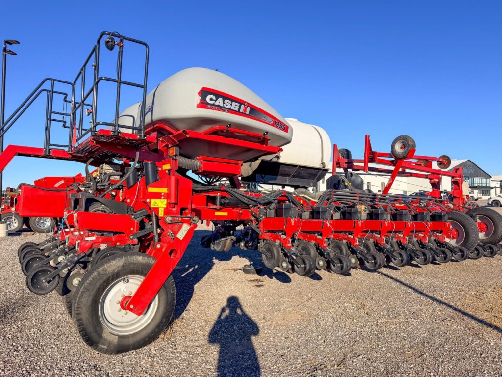 used 2015 CASE IH 1255 planters for sale at HJV Equipment Alliston, ON — interior cab