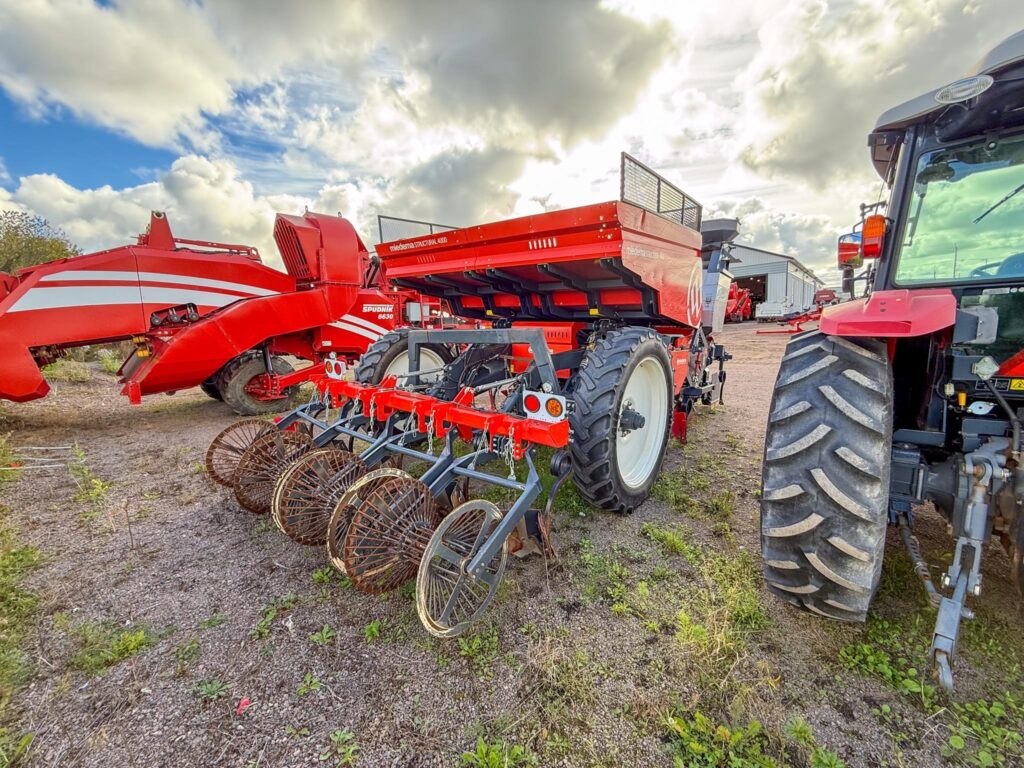 used 2019 MIEDEMA MS4000 planters for sale at HJV Equipment Charlottetown, PEI — rear view