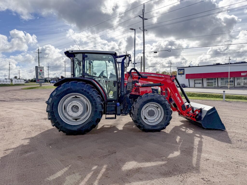 new 2025 MASSEY FERGUSON 6713 100 hp to 174 hp with 130 HP and 3 hours for sale at HJV Equipment Charlottetown, PEI — photo 10